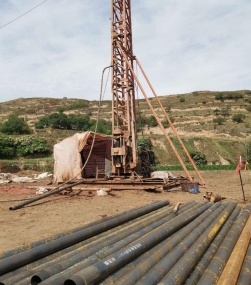 川藏线高海拔勘探岩石标本 2